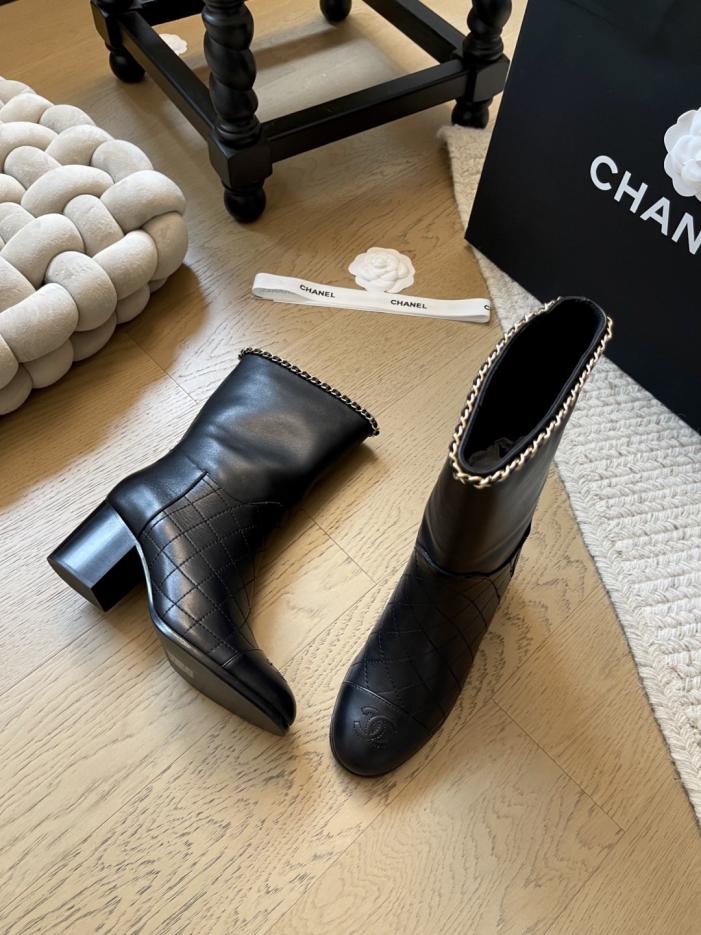 repliche,replica,perfette,siti di,affidabili,migliori siti,dove comprare,1:1,scarpe da ginnastica Chanel 25A New Chain Chunky Heel Boots Series Top Version (BXVLU) repliche,replica,perfette,siti di,affidabili,migliori siti,dove comprare,1:1,scarpe da ginnastica Chanel 25A New Chain Chunky Heel Boots Series Top Version (BXVLU)