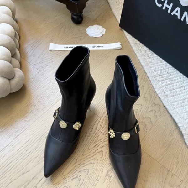 repliche,replica,perfette,siti di,affidabili,migliori siti,dove comprare,1:1,scarpe da ginnastica Stivali elastici con tacco alto Chanel 25k nuovi, versione top (5H53E)