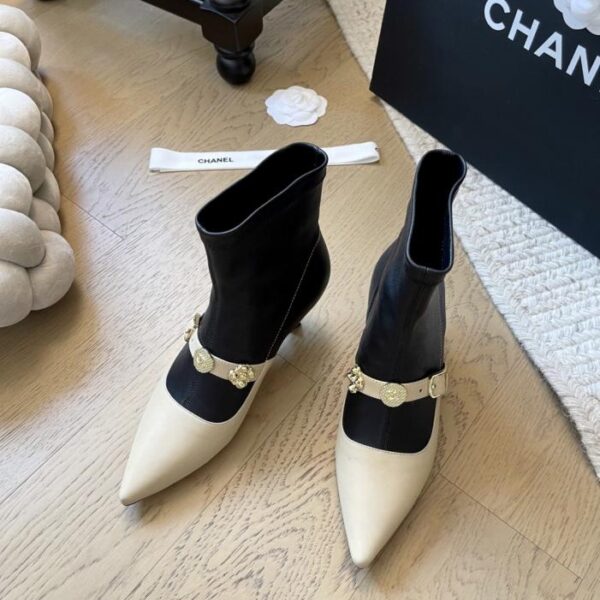 repliche,replica,perfette,siti di,affidabili,migliori siti,dove comprare,1:1,scarpe da ginnastica Stivali elastici con tacco alto Chanel 25k nuovi, versione top (VG57B)