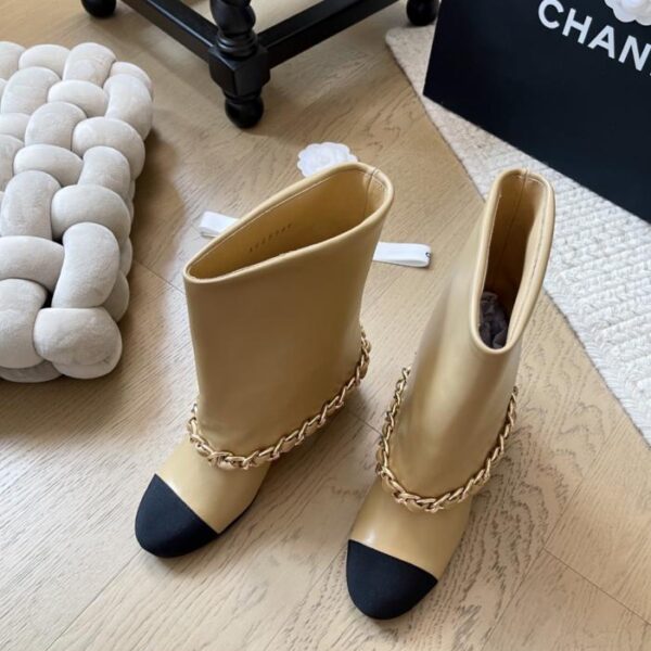 repliche,replica,perfette,siti di,affidabili,migliori siti,dove comprare,1:1,scarpe da ginnastica Chanel 25A nuova serie di stivaletti con catena versione top (QTE40)