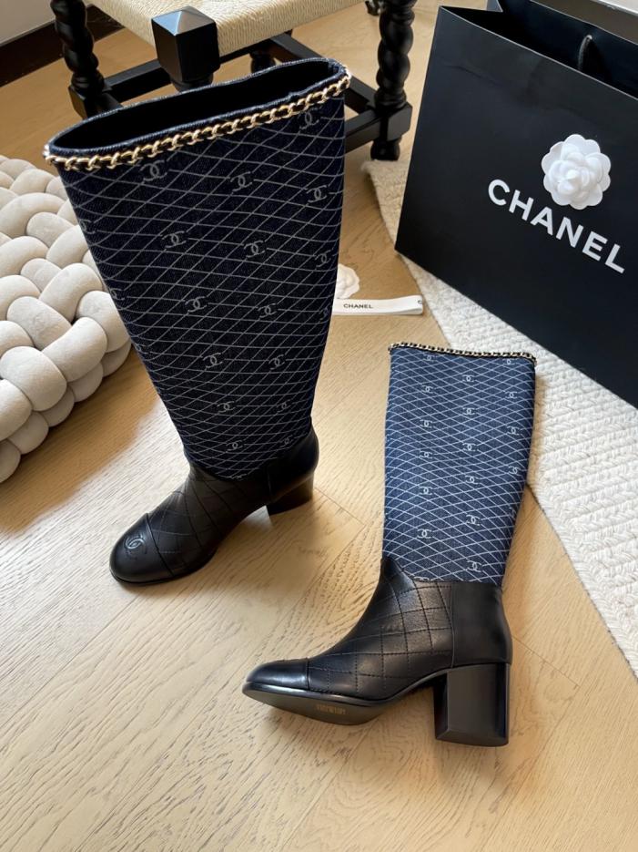 repliche,replica,perfette,siti di,affidabili,migliori siti,dove comprare,1:1,scarpe da ginnastica Chanel 25A nuova serie di stivali con tacco spesso e catena, versione top (Z2WB3) repliche,replica,perfette,siti di,affidabili,migliori siti,dove comprare,1:1,scarpe da ginnastica Chanel 25A nuova serie di stivali con tacco spesso e catena, versione top (Z2WB3)