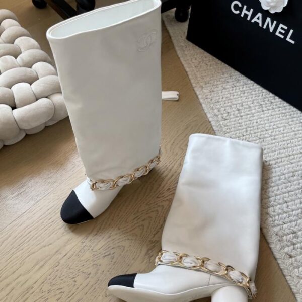 repliche,replica,perfette,siti di,affidabili,migliori siti,dove comprare,1:1,scarpe da ginnastica Chanel 25A nuova serie di stivali a catena versione top (O9119)