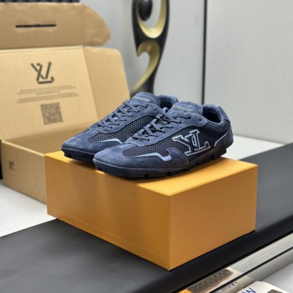 Le ultime sneakers casual in rete della serie Rally di Louis Vuitton (N93UO)