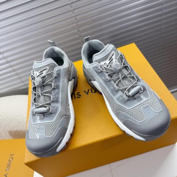 repliche,replica,perfette,siti di,affidabili,migliori siti,dove comprare,1:1,scarpe da ginnastica LV ultime scarpe sportive da uomo scarpe da esterno (CGFFC)