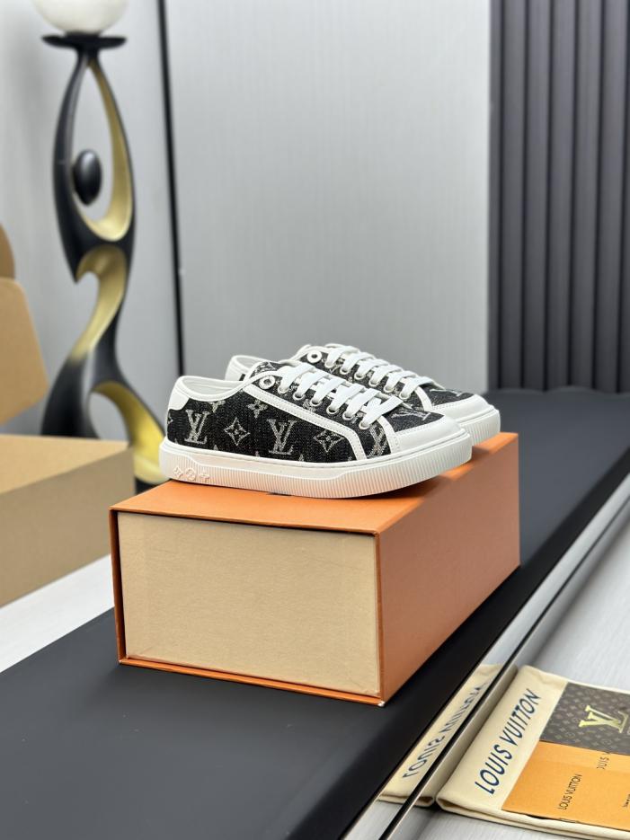 repliche,replica,perfette,siti di,affidabili,migliori siti,dove comprare,1:1,scarpe da ginnastica Sneakers bianche della collezione LV Time Out (6YONQ) repliche,replica,perfette,siti di,affidabili,migliori siti,dove comprare,1:1,scarpe da ginnastica Sneakers bianche della collezione LV Time Out (6YONQ)