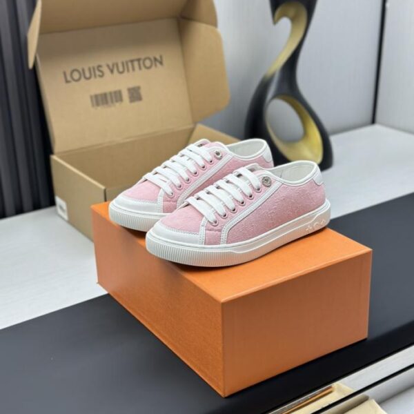 repliche,replica,perfette,siti di,affidabili,migliori siti,dove comprare,1:1,scarpe da ginnastica Sneakers bianche di alta gamma da coppia della collezione LV Time Out, con stampe presbiopia e animalier, per un abbigliamento casual (XFRWH)