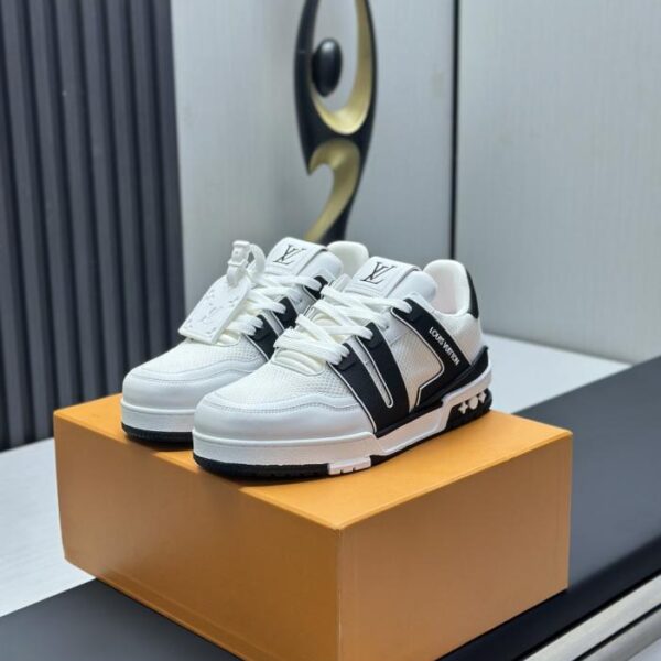 repliche,replica,perfette,siti di,affidabili,migliori siti,dove comprare,1:1,scarpe da ginnastica Versione top del nuovo modello da passerella classico di Louis Vuitton (X9HWX)