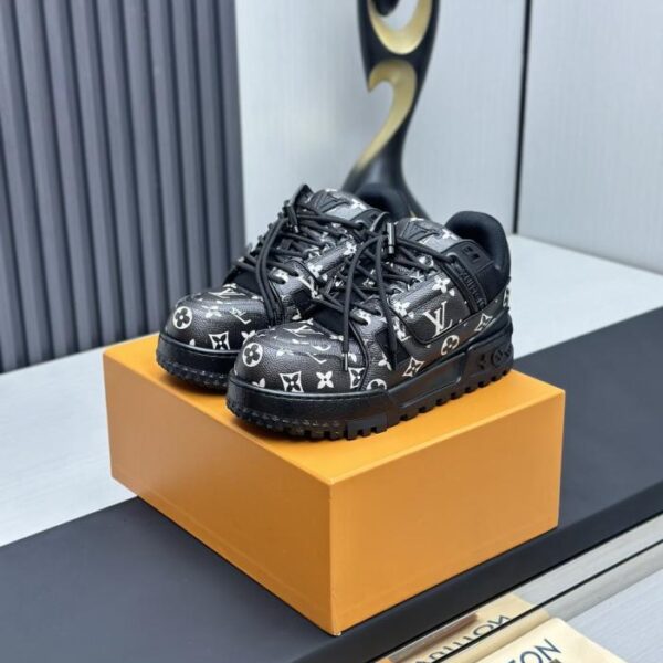 repliche,replica,perfette,siti di,affidabili,migliori siti,dove comprare,1:1,scarpe da ginnastica Versione superiore (Jigsaw) Louis Vuitton classico passerella nuovo modello (VWMSI)