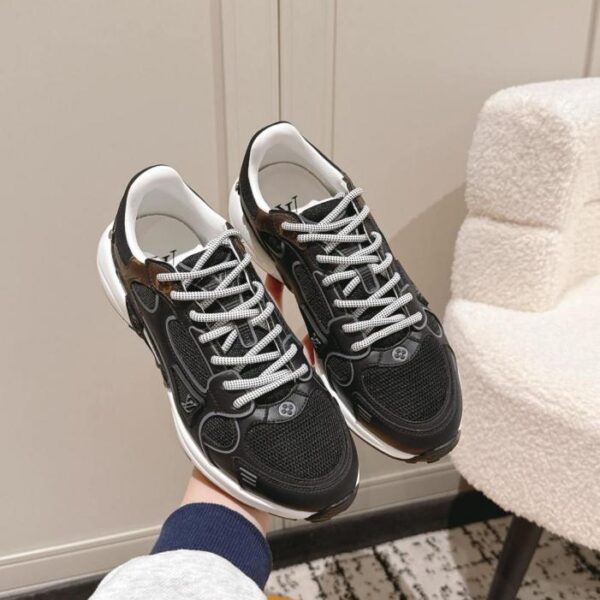repliche,replica,perfette,siti di,affidabili,migliori siti,dove comprare,1:1,scarpe da ginnastica Edizione speciale per coppie Louis Vuitton Early Spring (IHUHU)