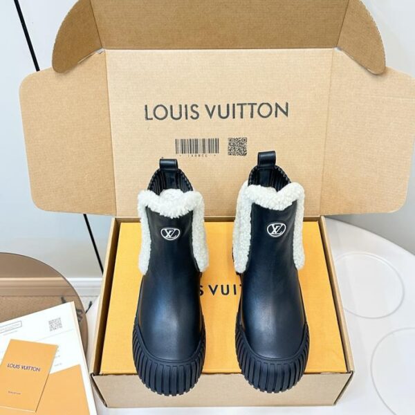 repliche,replica,perfette,siti di,affidabili,migliori siti,dove comprare,1:1,scarpe da ginnastica Stivaletti Chelsea in lana d’agnello di alta qualità Louis Vuitton online (confezione ufficiale) Stivaletti LV Ruby nuovi arrivi (SHRE0)