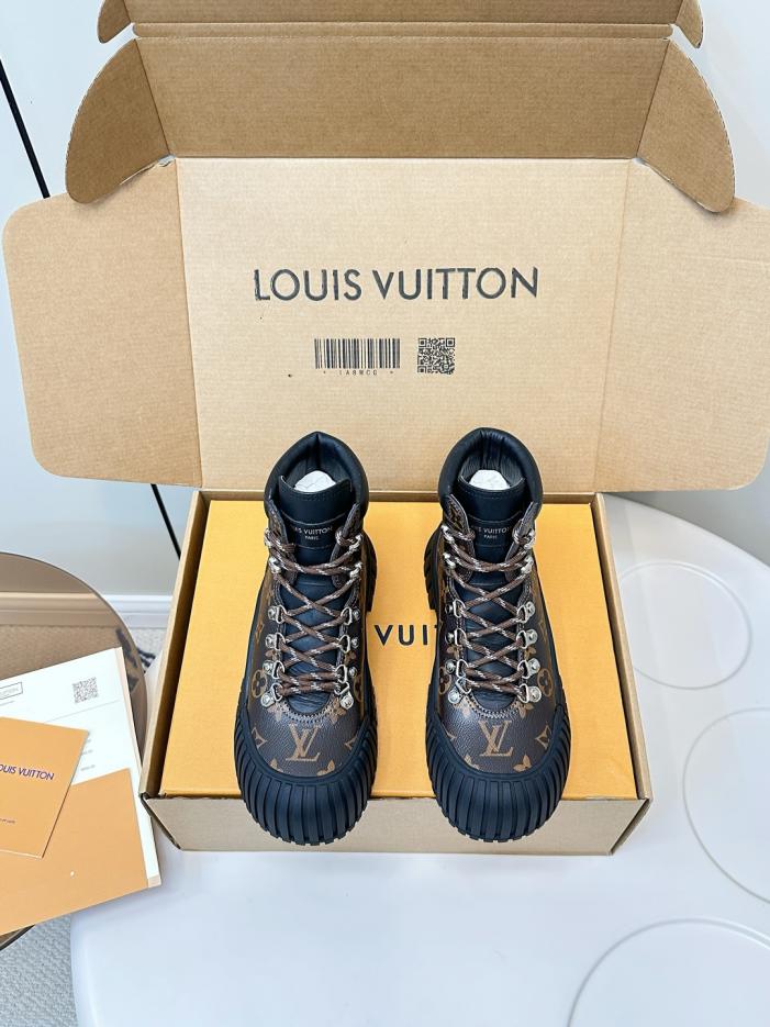 repliche,replica,perfette,siti di,affidabili,migliori siti,dove comprare,1:1,scarpe da ginnastica Stivali martin classici Louis Vuitton con punta larga di alta qualità (OEF69) repliche,replica,perfette,siti di,affidabili,migliori siti,dove comprare,1:1,scarpe da ginnastica Stivali martin classici Louis Vuitton con punta larga di alta qualità (OEF69)