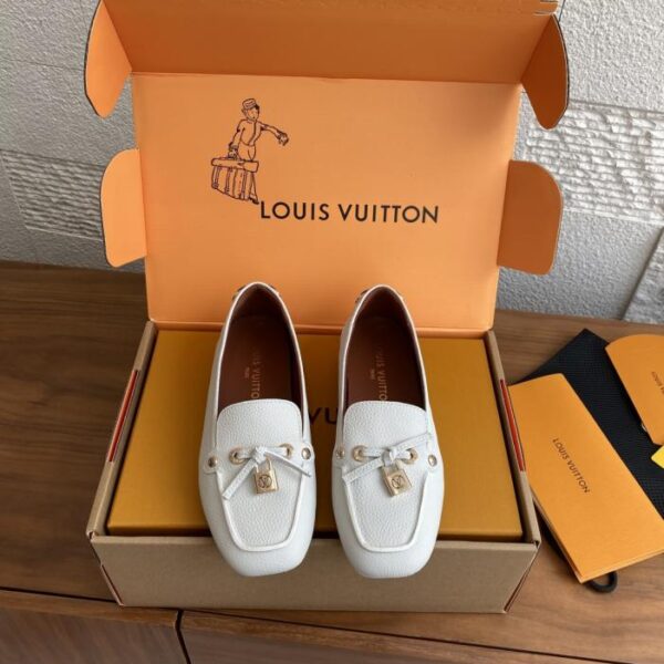 repliche,replica,perfette,siti di,affidabili,migliori siti,dove comprare,1:1,scarpe da ginnastica Nuovi stili Louis Vuitton autunno/inverno di alta gamma con lucchetti, rivetti, mocassini, ballerine e scarpe casual (F3NMU)