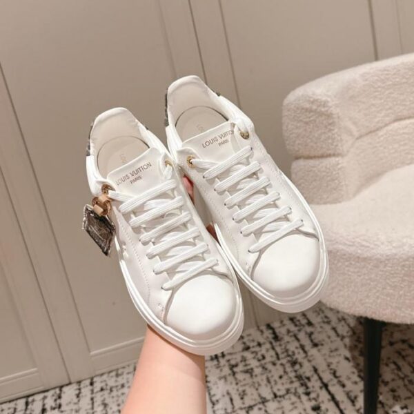 repliche,replica,perfette,siti di,affidabili,migliori siti,dove comprare,1:1,scarpe da ginnastica Versione top delle classiche sneakers LV con suola spessa (M435T)