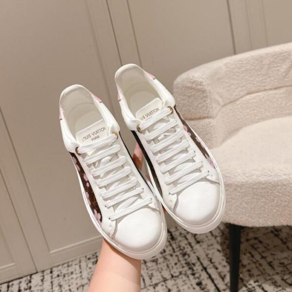 repliche,replica,perfette,siti di,affidabili,migliori siti,dove comprare,1:1,scarpe da ginnastica Versione top delle classiche sneakers LV con suola spessa (VGHPU)