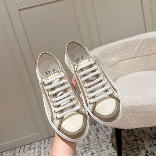 repliche,replica,perfette,siti di,affidabili,migliori siti,dove comprare,1:1,scarpe da ginnastica Le nuove sneakers sportive casual primavera/estate di Louis Vuitton (OR6OG)