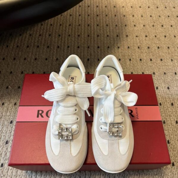 repliche,replica,perfette,siti di,affidabili,migliori siti,dove comprare,1:1,scarpe da ginnastica Scarpe casual da allenamento nuove in Germania di Roger Vivie (FW4G7)
