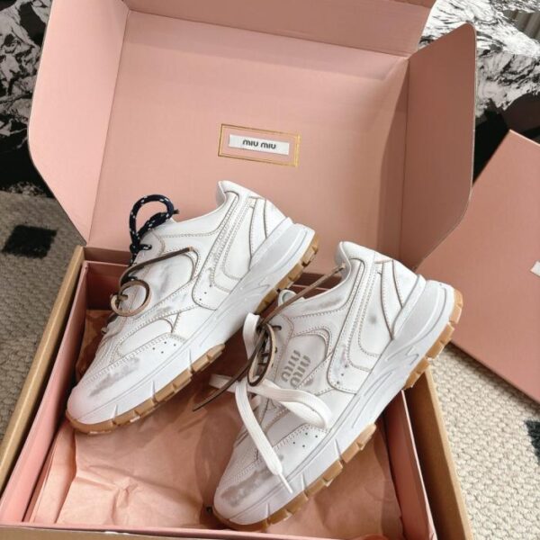 repliche,replica,perfette,siti di,affidabili,migliori siti,dove comprare,1:1,scarpe da ginnastica MiuMiu Primavera/Estate Nuove Scarpe Casual Sportive con Suola Spessa (EMI0Z)