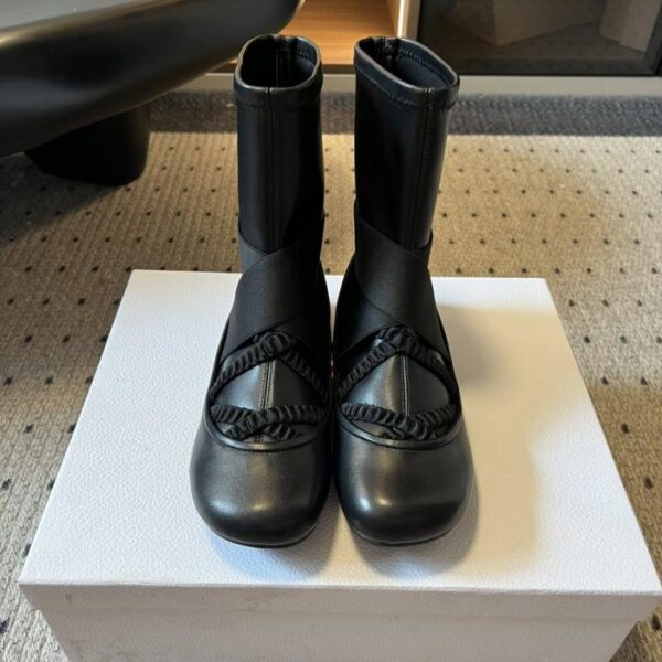 repliche,replica,perfette,siti di,affidabili,migliori siti,dove comprare,1:1,scarpe da ginnastica Dio New Ballerine (AOH84)