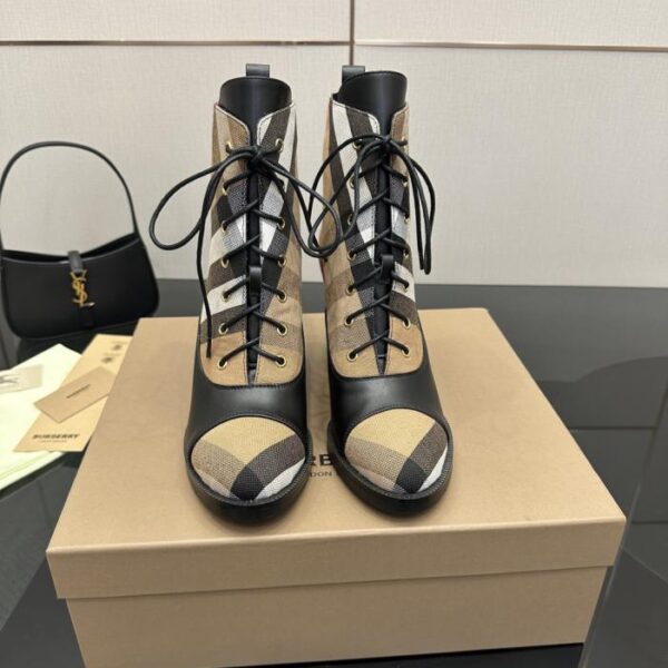 repliche,replica,perfette,siti di,affidabili,migliori siti,dove comprare,1:1,scarpe da ginnastica Stivali di alta moda Burberry (CAI2U)