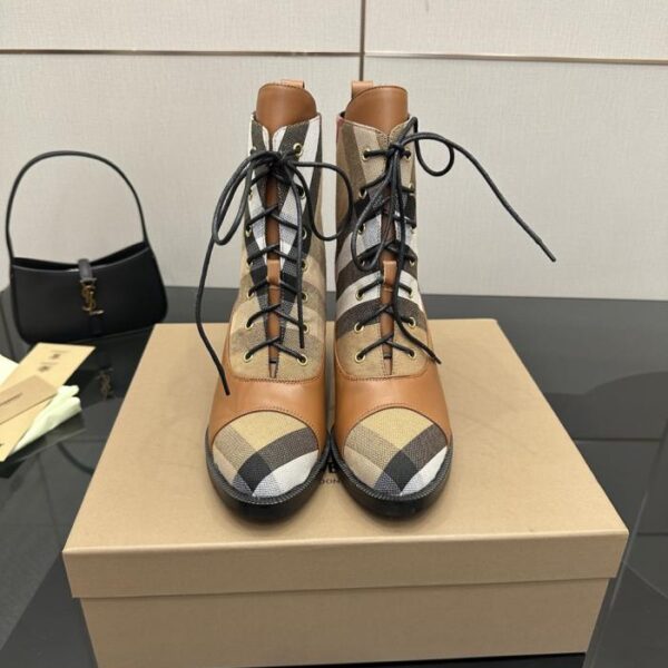 repliche,replica,perfette,siti di,affidabili,migliori siti,dove comprare,1:1,scarpe da ginnastica Stivali di alta moda Burberry (T07LW)