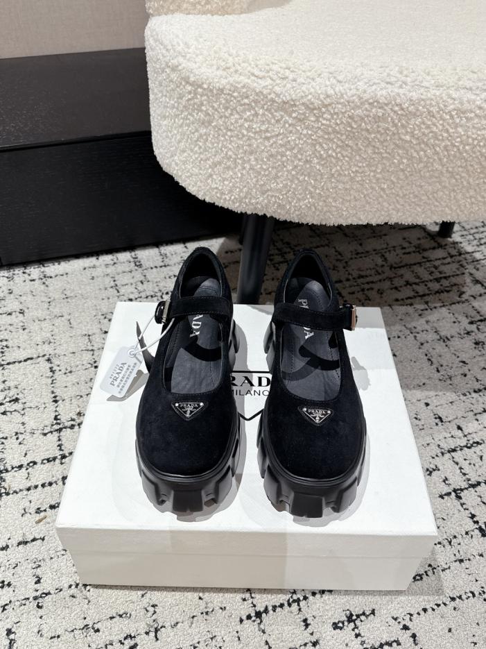 repliche,replica,perfette,siti di,affidabili,migliori siti,dove comprare,1:1,scarpe da ginnastica I nuovi mocassini Mary Jane con suola spessa di Prada, i migliori della categoria (T2K) repliche,replica,perfette,siti di,affidabili,migliori siti,dove comprare,1:1,scarpe da ginnastica I nuovi mocassini Mary Jane con suola spessa di Prada, i migliori della categoria (T2K)