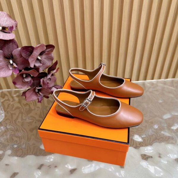Sandali con tacco medio e bordo arrotolato Hermes primavera ed estate di alta qualità, con fibbia Kelly (9198O)