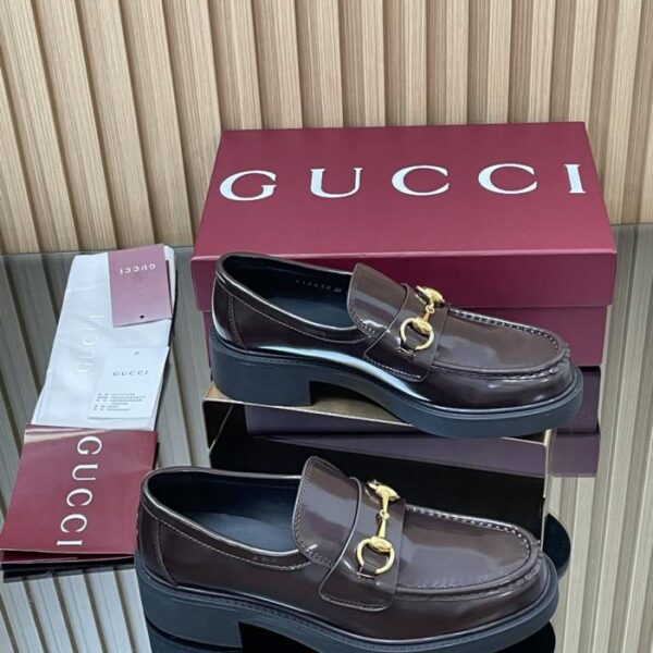 repliche,replica,perfette,siti di,affidabili,migliori siti,dove comprare,1:1,scarpe da ginnastica Gli ultimi mocassini autunnali e invernali di GUCCI con suola spessa e scanalata, morsetto e fodera in ankora bordeaux (57UUA)