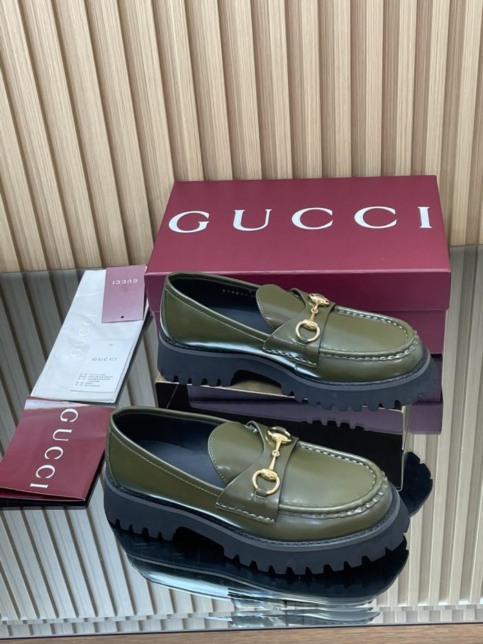 repliche,replica,perfette,siti di,affidabili,migliori siti,dove comprare,1:1,scarpe da ginnastica Gli ultimi mocassini GUCCI con suola spessa e morsetto in argento palladio per l’autunno e l’inverno (23NXA) repliche,replica,perfette,siti di,affidabili,migliori siti,dove comprare,1:1,scarpe da ginnastica Gli ultimi mocassini GUCCI con suola spessa e morsetto in argento palladio per l’autunno e l’inverno (23NXA)