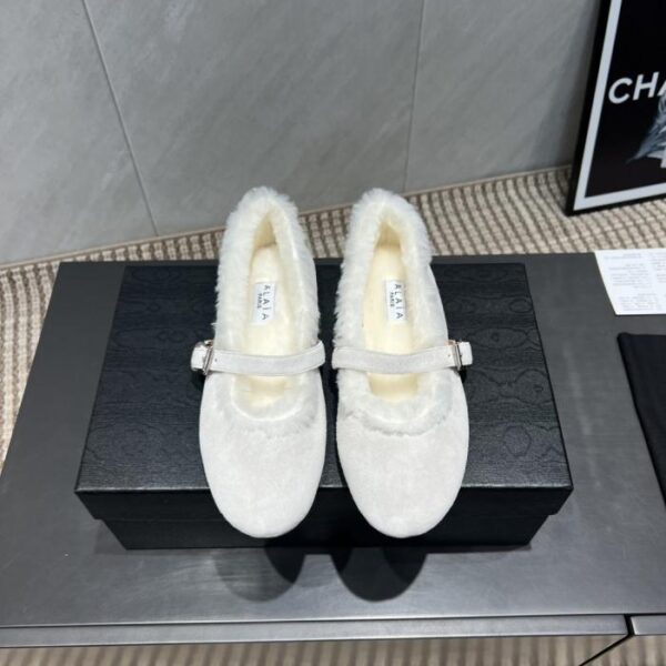 Versione top ALAIA 2, ultima serie di scarpe di lana per l'inizio dell'autunno [scarpe di lana piatte con punta tonda e cinturino orizzontale] (JVVXN)