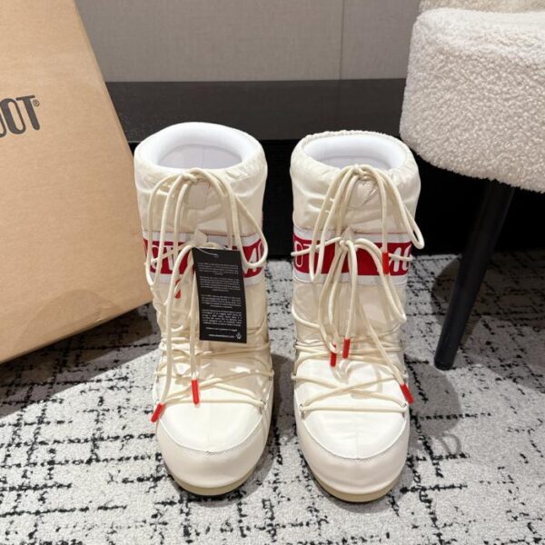 repliche,replica,perfette,siti di,affidabili,migliori siti,dove comprare,1:1,scarpe da ginnastica Versione top Moon Boot, ultimi stivali corti da neve in stile natalizio, brutti e carini, per l’autunno e l’inverno (JFA4R)