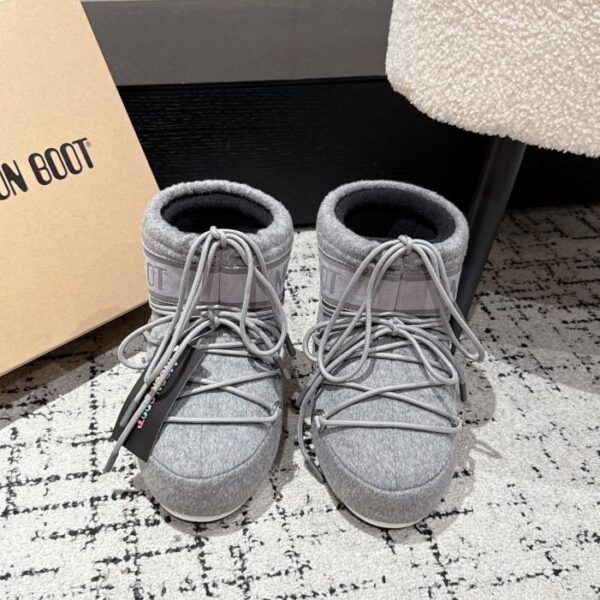 repliche,replica,perfette,siti di,affidabili,migliori siti,dove comprare,1:1,scarpe da ginnastica Versione top Moon Boot, ultimi stivali corti da neve in stile natalizio, brutti e carini, per l’autunno e l’inverno (XK4EG)