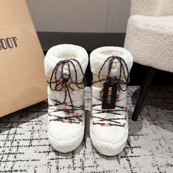 repliche,replica,perfette,siti di,affidabili,migliori siti,dove comprare,1:1,scarpe da ginnastica Versione top Moon Boot, ultimi stivali corti da neve, stile natalizio, brutti e carini, per l’autunno e l’inverno (0QE1E)
