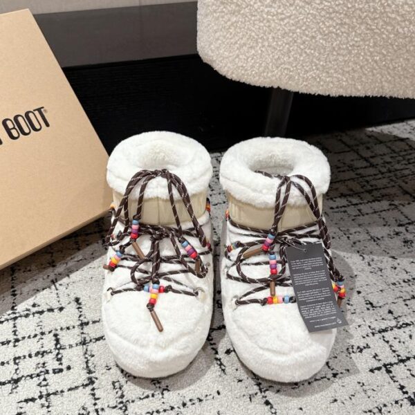repliche,replica,perfette,siti di,affidabili,migliori siti,dove comprare,1:1,scarpe da ginnastica Versione top Moon Boot, ultimi stivali corti da neve in stile natalizio, brutti e carini, per l’autunno e l’inverno (F9V4E)