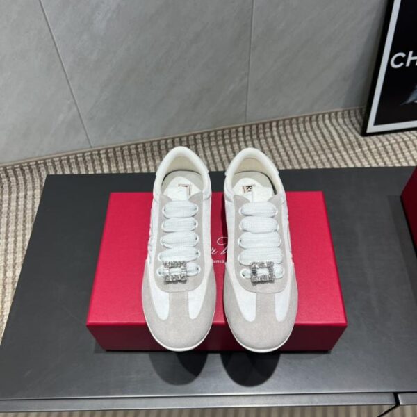 repliche,replica,perfette,siti di,affidabili,migliori siti,dove comprare,1:1,scarpe da ginnastica Versione top ROGE VIVIE, scarpe casual con punta tonda ricamata per l’inizio dell’autunno (FXLY7)