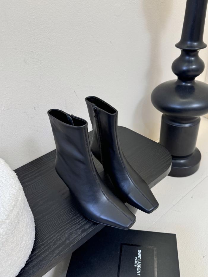 repliche,replica,perfette,siti di,affidabili,migliori siti,dove comprare,1:1,scarpe da ginnastica Stivaletti con tacco spesso della sfilata autunno/inverno SAINT LAURENT (MPO6L) repliche,replica,perfette,siti di,affidabili,migliori siti,dove comprare,1:1,scarpe da ginnastica Stivaletti con tacco spesso della sfilata autunno/inverno SAINT LAURENT (MPO6L)