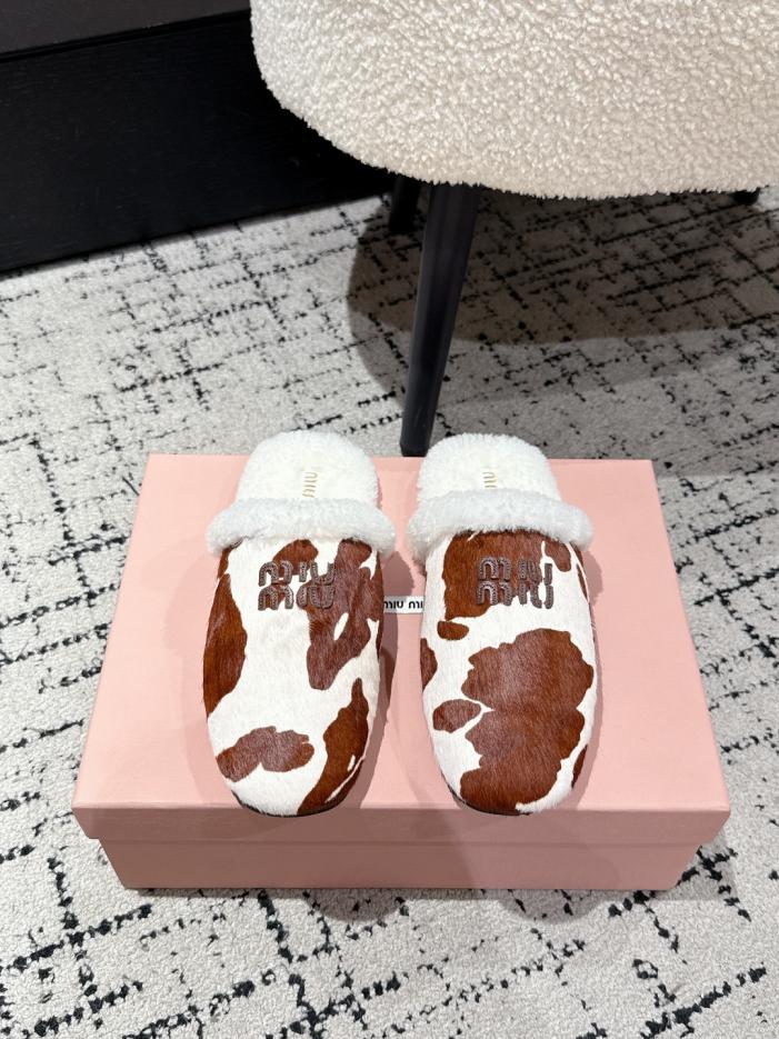 repliche,replica,perfette,siti di,affidabili,migliori siti,dove comprare,1:1,scarpe da ginnastica MIUMIU Pantofole in pelliccia con punta rivestita in pelle di agnello, serie autunno e inverno (1NMKB) repliche,replica,perfette,siti di,affidabili,migliori siti,dove comprare,1:1,scarpe da ginnastica MIUMIU Pantofole in pelliccia con punta rivestita in pelle di agnello, serie autunno e inverno (1NMKB)