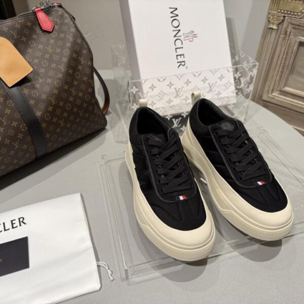 Le nuove sneakers della serie ALTIVE di Moncler (4JLGN)