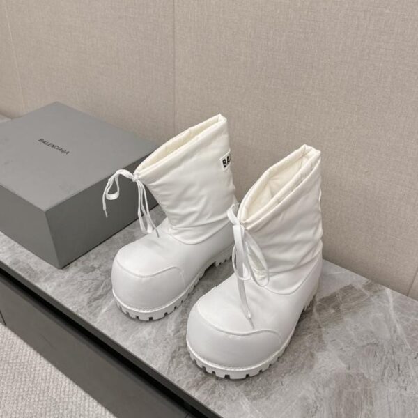BALENCIAGA ski series abbigliamento da sci ultima coppia di scarponi da neve Alaska (7E1A4)