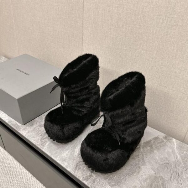 BALENCIAGA Ski Series Skiwear, gli ultimi stivali da neve Alaska per coppie (B2G1U)