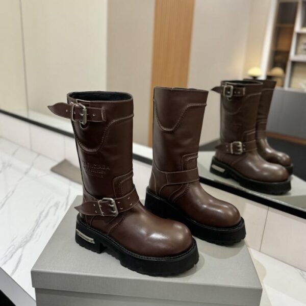 repliche,replica,perfette,siti di,affidabili,migliori siti,dove comprare,1:1,scarpe da ginnastica Stivaletti Balenciaga in pelle di vitello con punta tonda e fibbia a metà polpaccio (N240G)