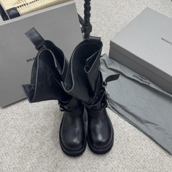 repliche,replica,perfette,siti di,affidabili,migliori siti,dove comprare,1:1,scarpe da ginnastica Stivali Martin Dark Knight BALENCIAGA Early Spring (JBUS4)