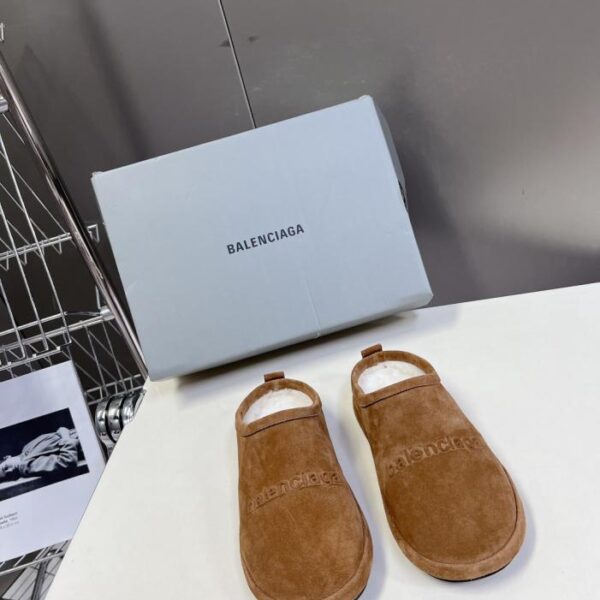 repliche,replica,perfette,siti di,affidabili,migliori siti,dove comprare,1:1,scarpe da ginnastica Nuove pantofole in cotone e lana BALENCIAGA versione top (83TTD)