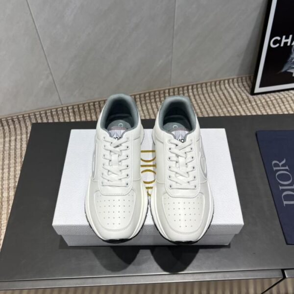 repliche,replica,perfette,siti di,affidabili,migliori siti,dove comprare,1:1,scarpe da ginnastica Versione top delle ultime scarpe casual abbinate Dior (IUBIW)