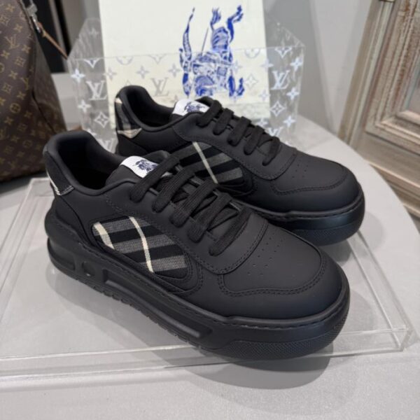 repliche,replica,perfette,siti di,affidabili,migliori siti,dove comprare,1:1,scarpe da ginnastica Scarpe casual Burberry in stile britannico con suola spessa e motivo scozzese, scarpe della nuova stagione (38. (ORKRO)