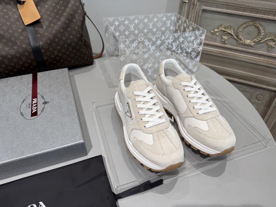 repliche,replica,perfette,siti di,affidabili,migliori siti,dove comprare,1:1,scarpe da ginnastica Prada Autunno/Inverno Nuove Scarpe Casual con Lacci Triangolari in Pelle Vintage (SUYGZ) repliche,replica,perfette,siti di,affidabili,migliori siti,dove comprare,1:1,scarpe da ginnastica Prada Autunno/Inverno Nuove Scarpe Casual con Lacci Triangolari in Pelle Vintage (SUYGZ)