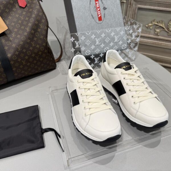 Scarpe casual con lacci PRADA (08SY5)