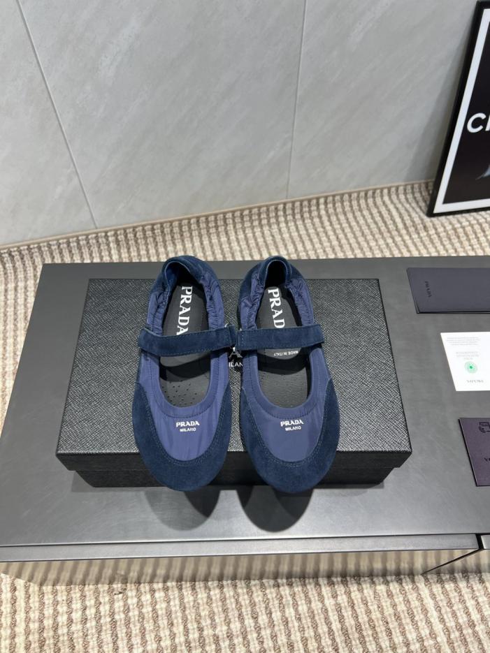 repliche,replica,perfette,siti di,affidabili,migliori siti,dove comprare,1:1,scarpe da ginnastica Versione top delle ultime scarpe singole Prada autunno con punta tonda e mocassini piatti (QZU7J) repliche,replica,perfette,siti di,affidabili,migliori siti,dove comprare,1:1,scarpe da ginnastica Versione top delle ultime scarpe singole Prada autunno con punta tonda e mocassini piatti (QZU7J)