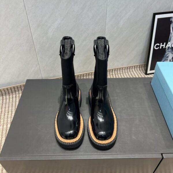 repliche,replica,perfette,siti di,affidabili,migliori siti,dove comprare,1:1,scarpe da ginnastica Versione top PRADA, nuovi stivali a metà piede con punta tonda per l’inizio dell’autunno (MEALR)