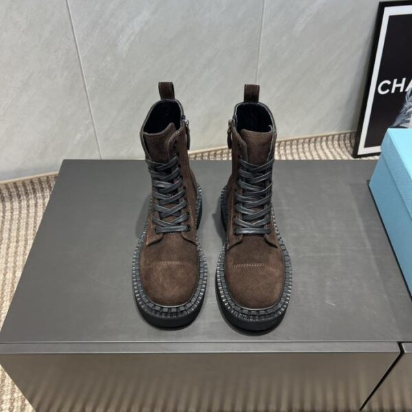 repliche,replica,perfette,siti di,affidabili,migliori siti,dove comprare,1:1,scarpe da ginnastica Versione top PRADA, nuovi stivali con punta tonda e cerniera lampo per l’inizio dell’autunno (TXDU8)