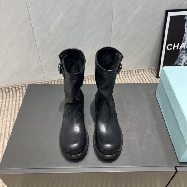repliche,replica,perfette,siti di,affidabili,migliori siti,dove comprare,1:1,scarpe da ginnastica Versione top PRADA, nuovi stivali a metà piede con punta tonda per l’inizio dell’autunno (DFVEA)